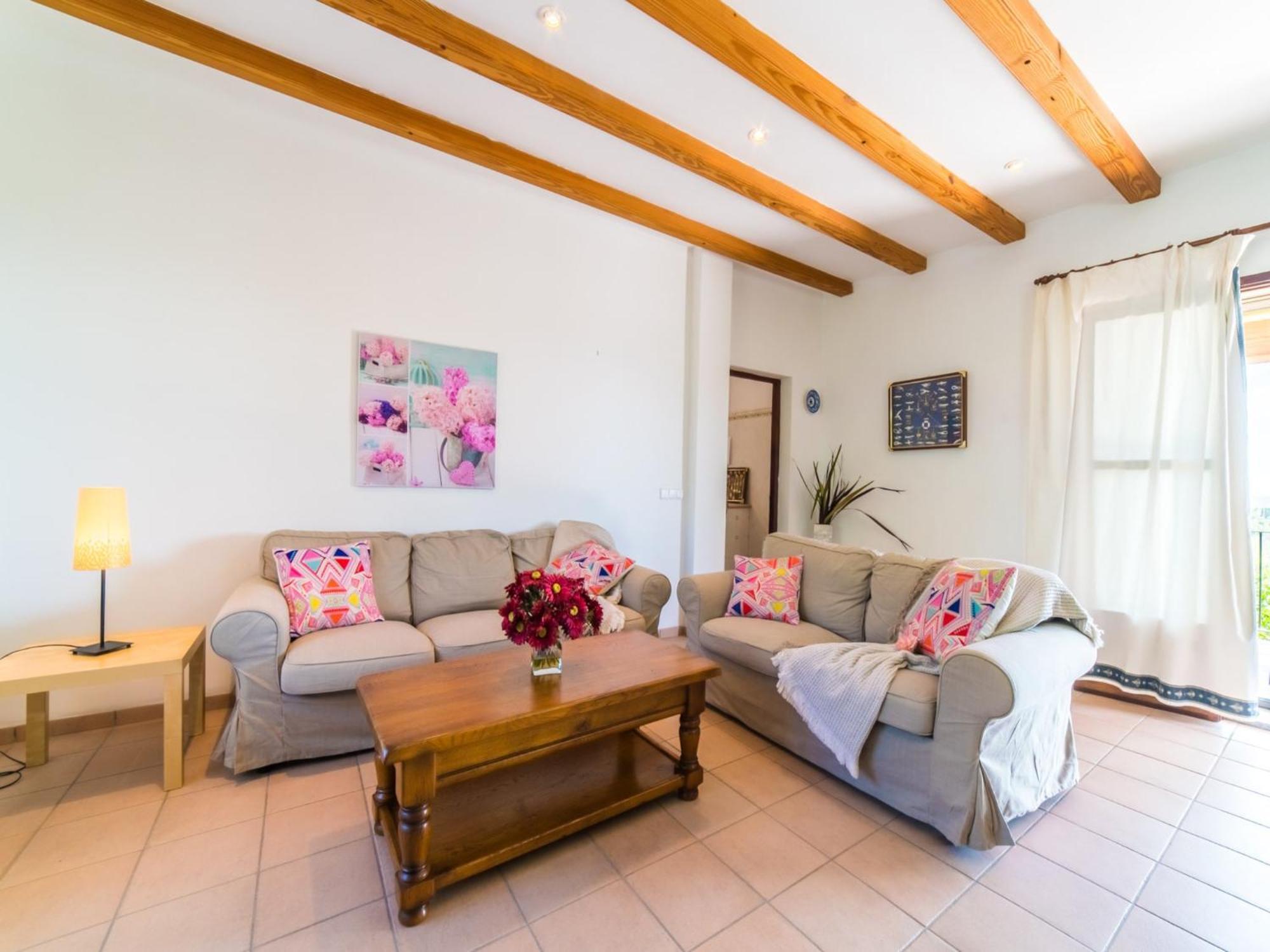 Ferienhaus Charming Finca, 500m From *